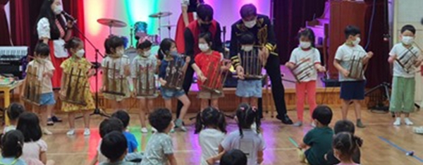 청양유치원 유아들의 악기 연주 모습. 청양교육지원청 제공